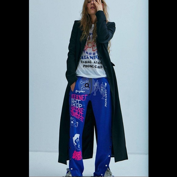 Filles A Papa Distressed Night Shop Graphic Tee - Picture 5 of 7